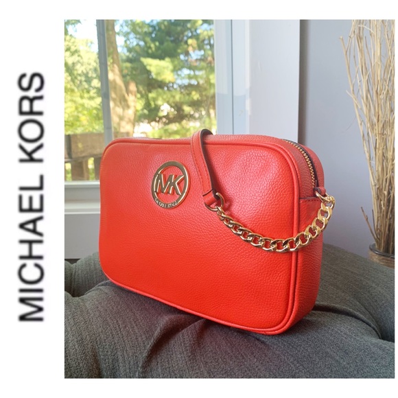 Michael Kors Handbags - NWT authentic MK leather Fulton crossbody